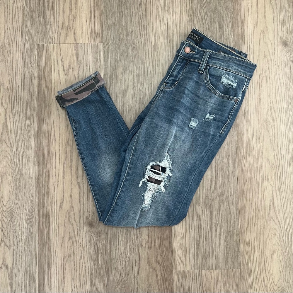 Judy Blue Janette Camo Patch Distressed Skinny Jeans JB82109MD Size 9/29